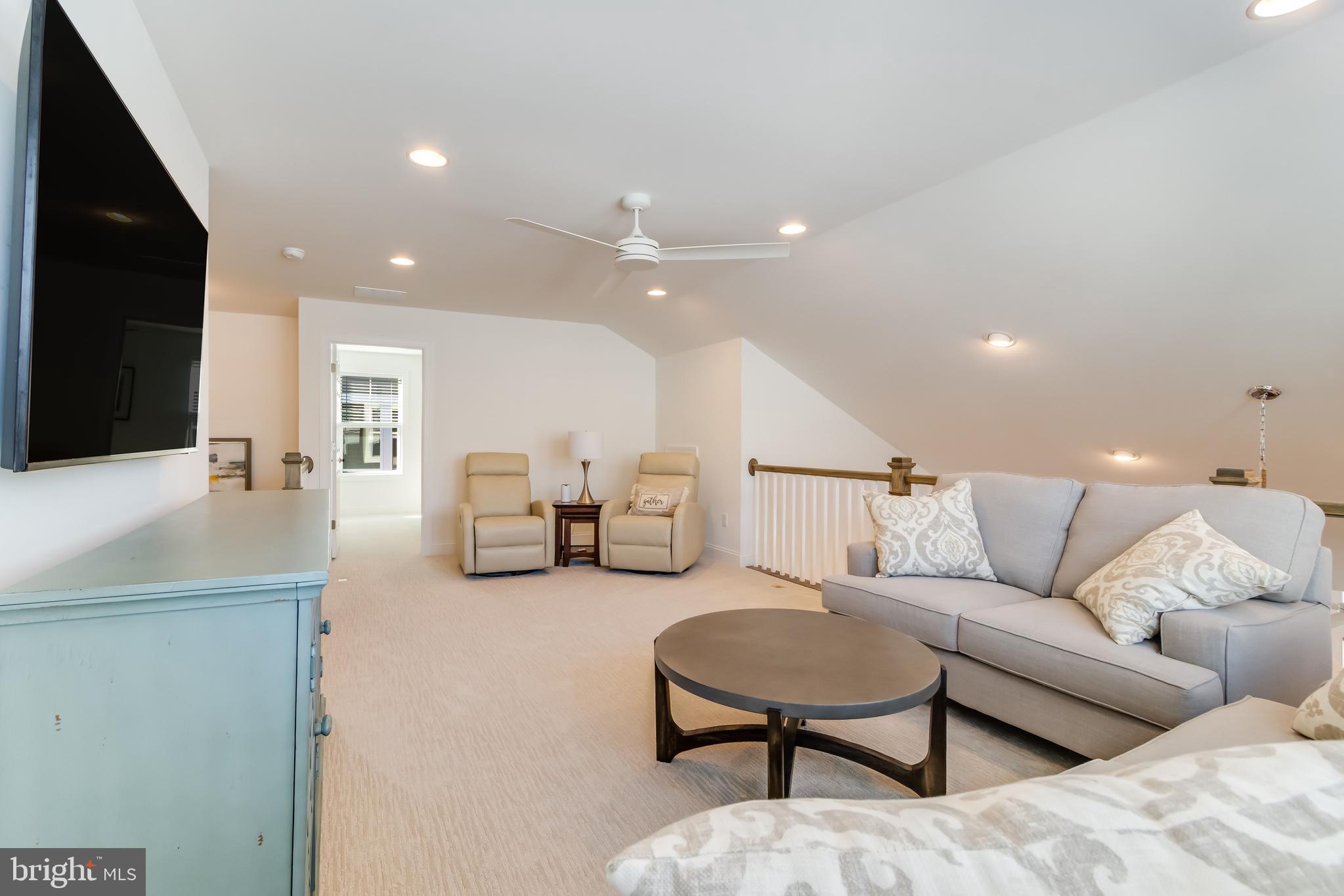 PENINSULA - Residential