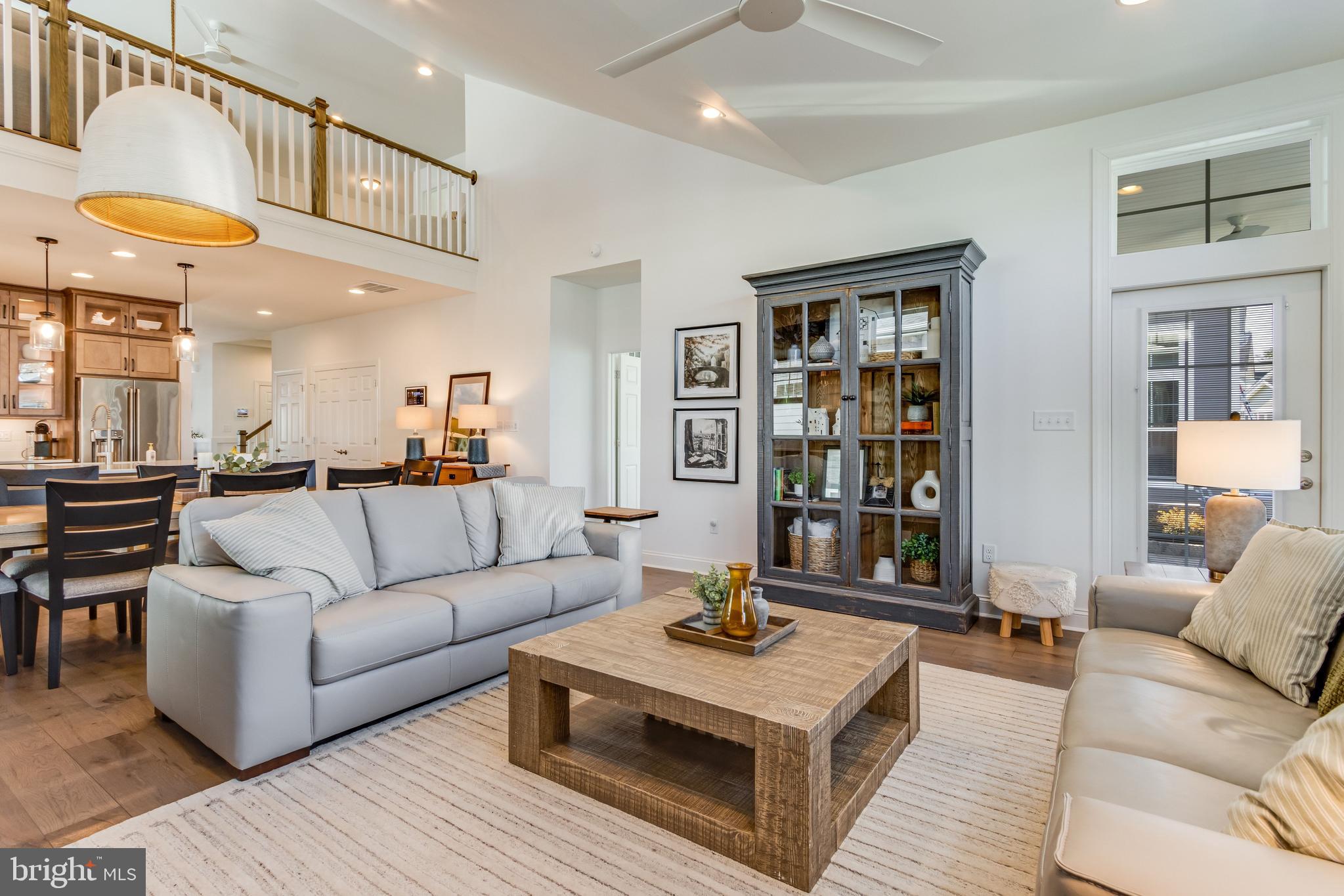 PENINSULA - Residential