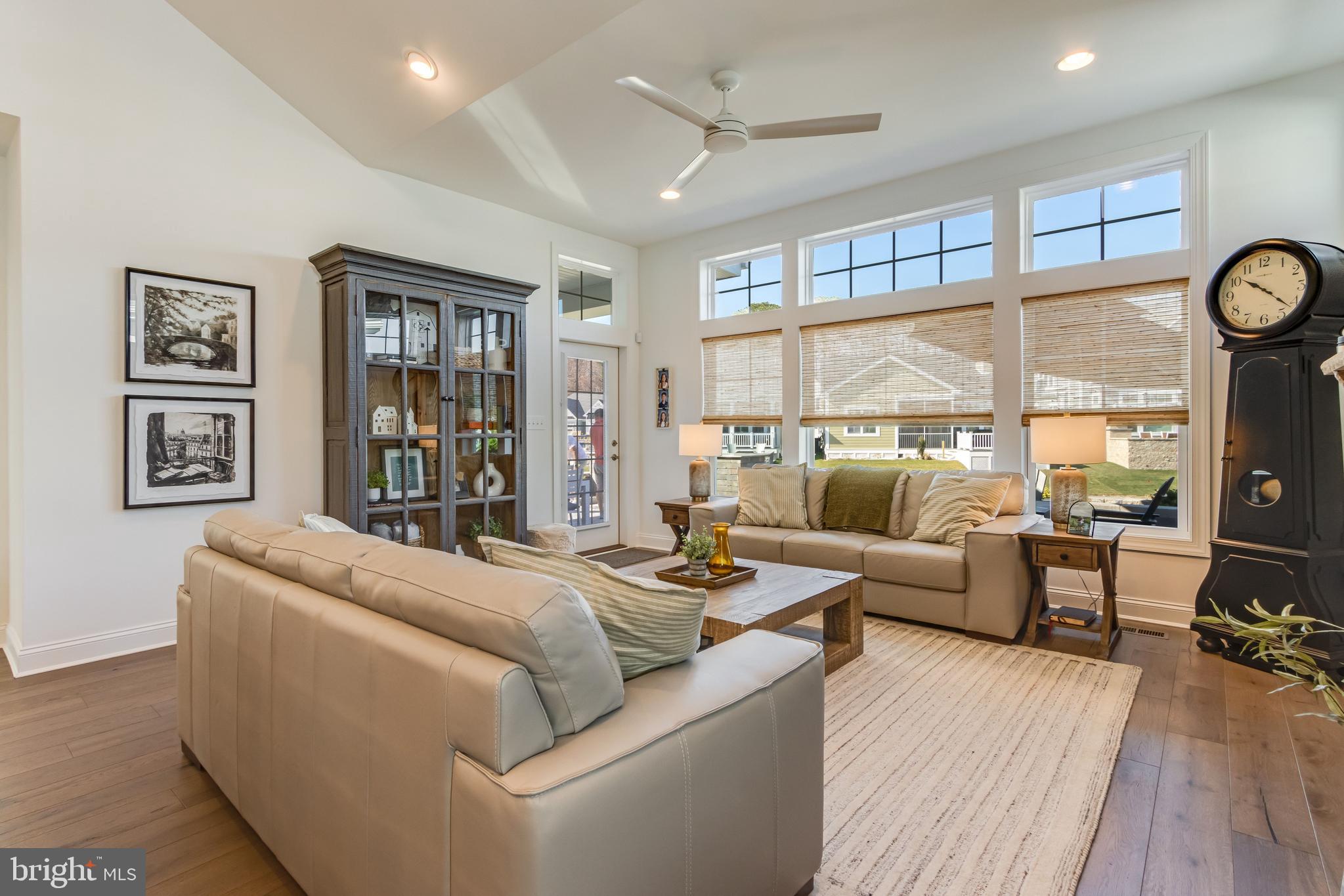 PENINSULA - Residential