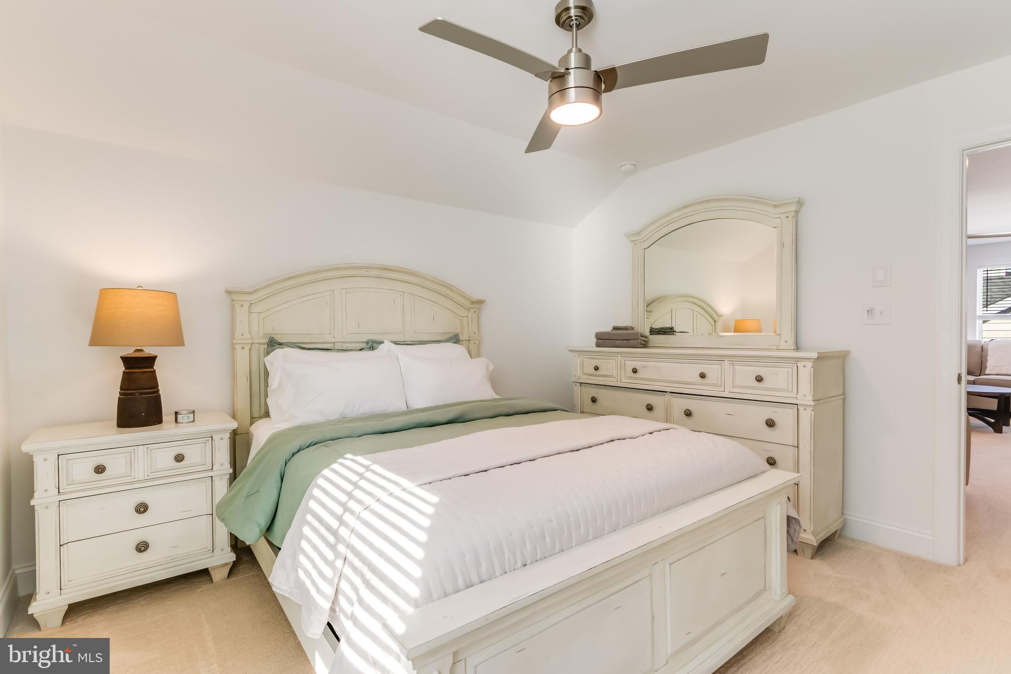 PENINSULA - Residential