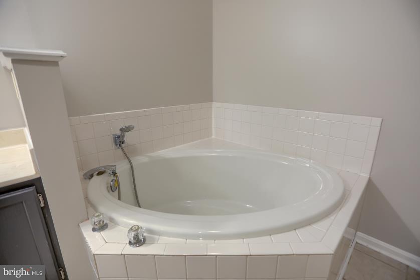 CRISFIELD CROSSING - Residential