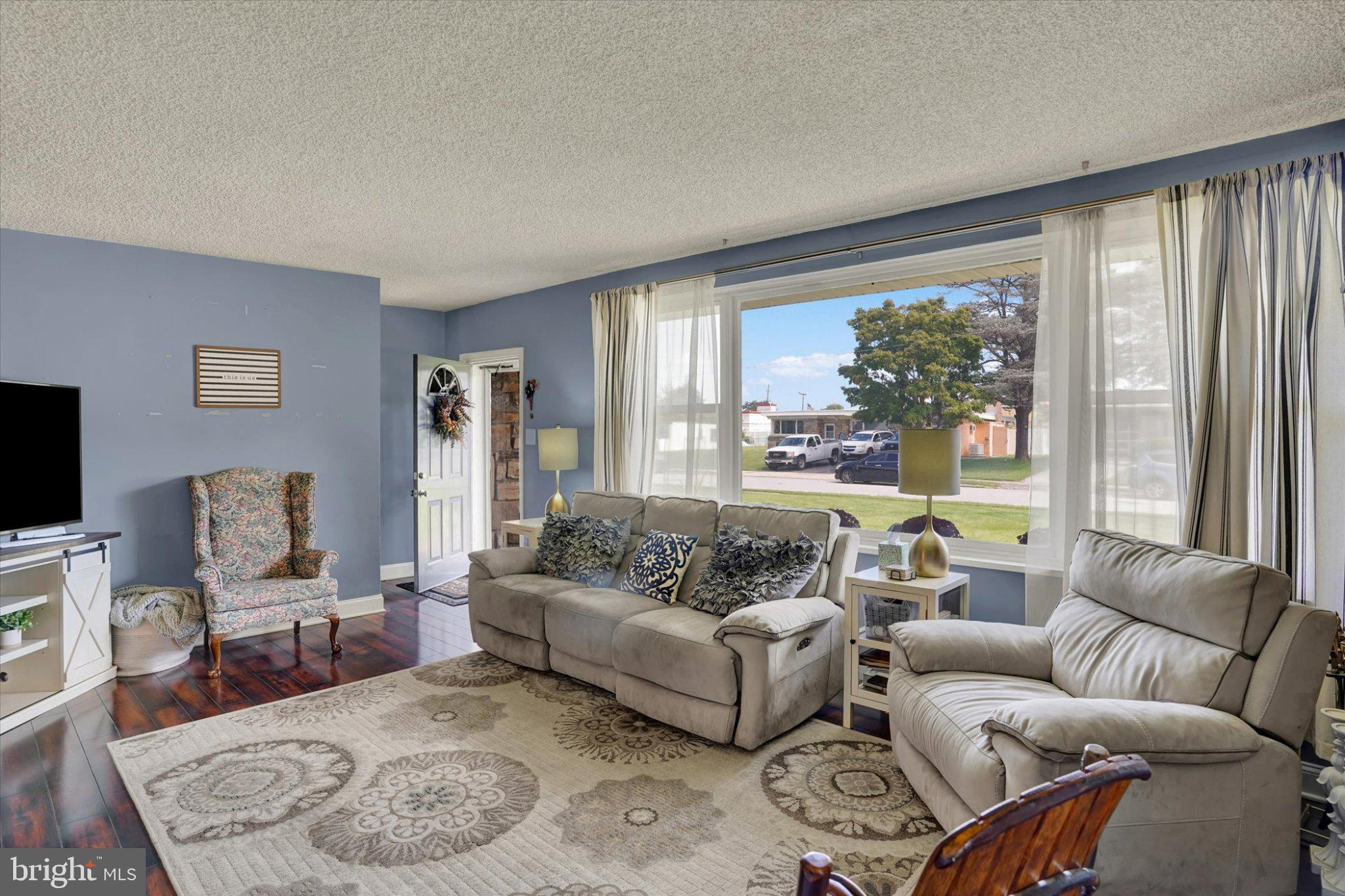 2116 BOXWOOD DRIVE