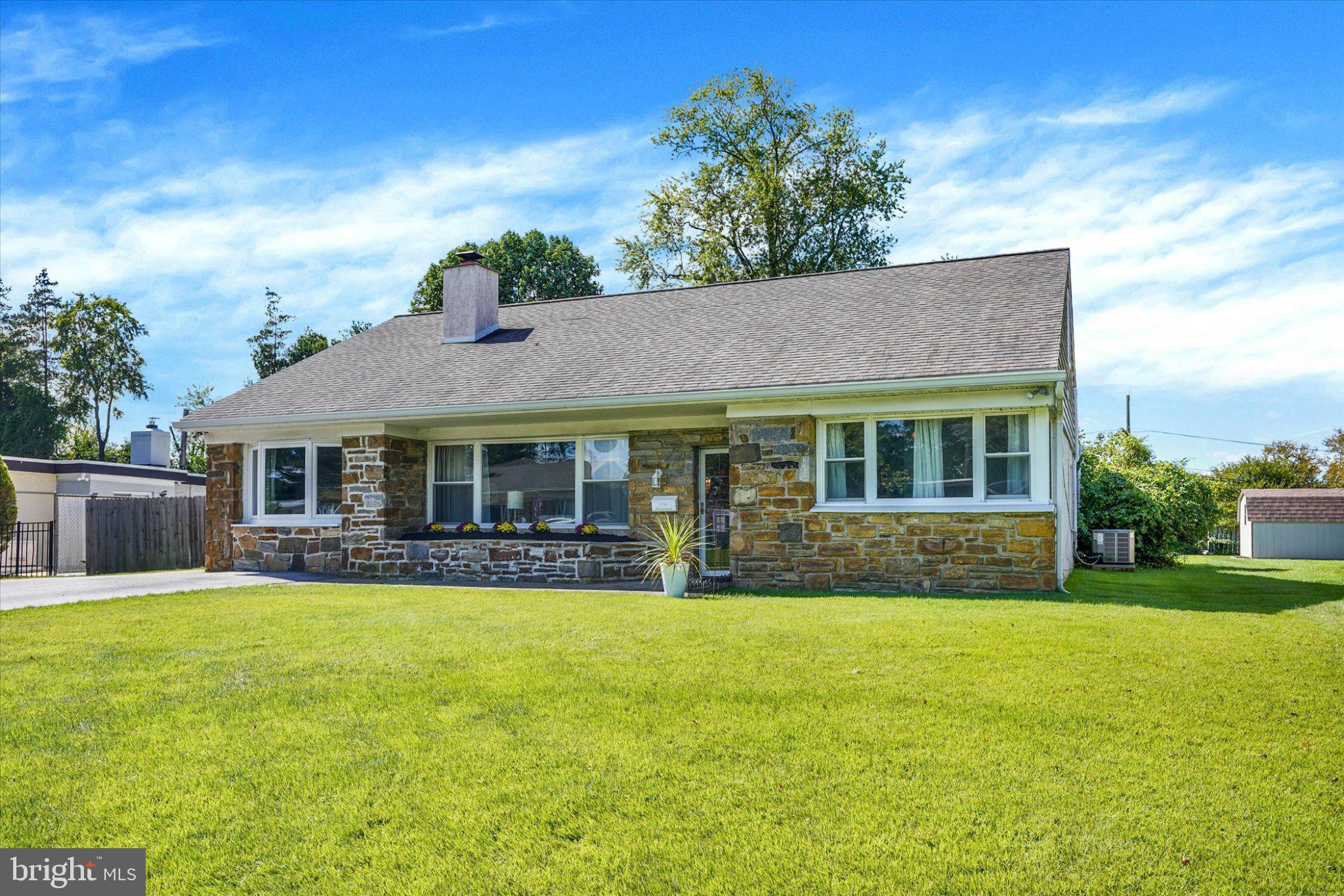 2116 BOXWOOD DRIVE