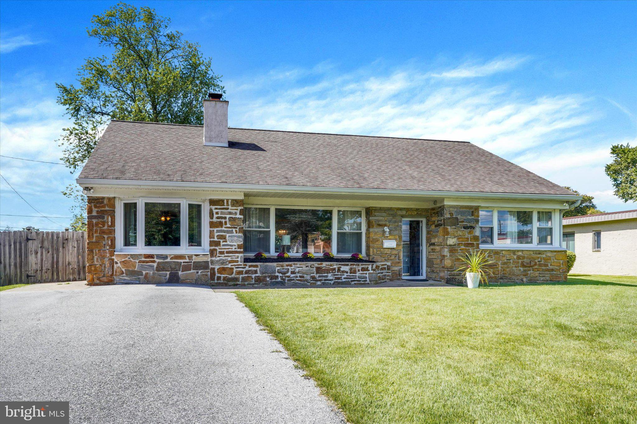 2116 BOXWOOD DRIVE