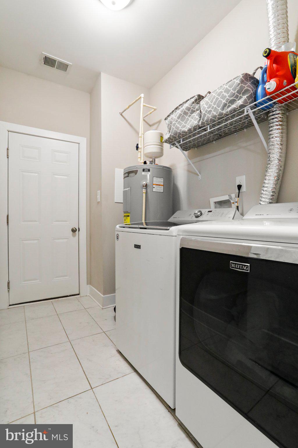 CRESTFIELD - Residential