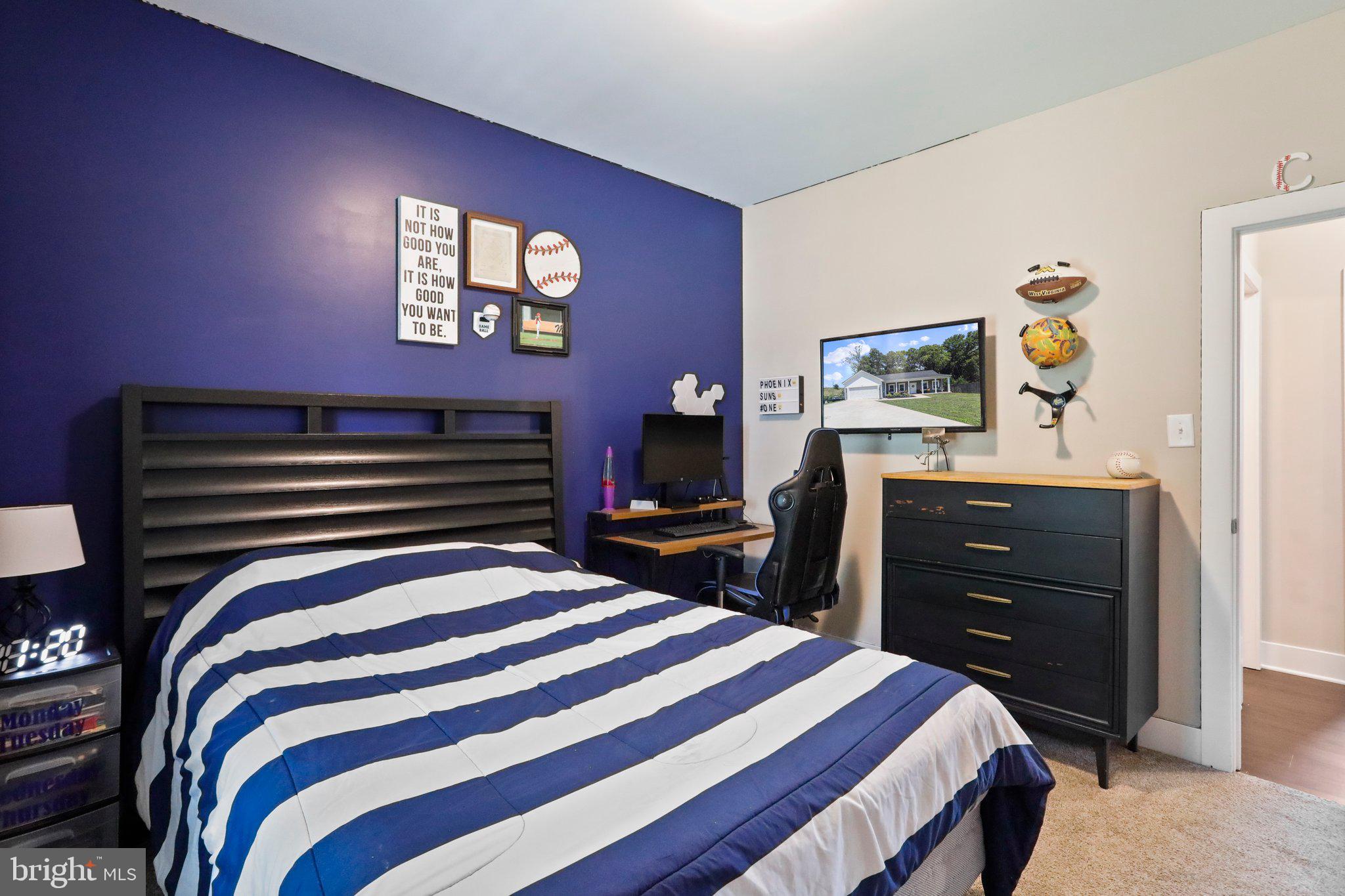 CRESTFIELD - Residential