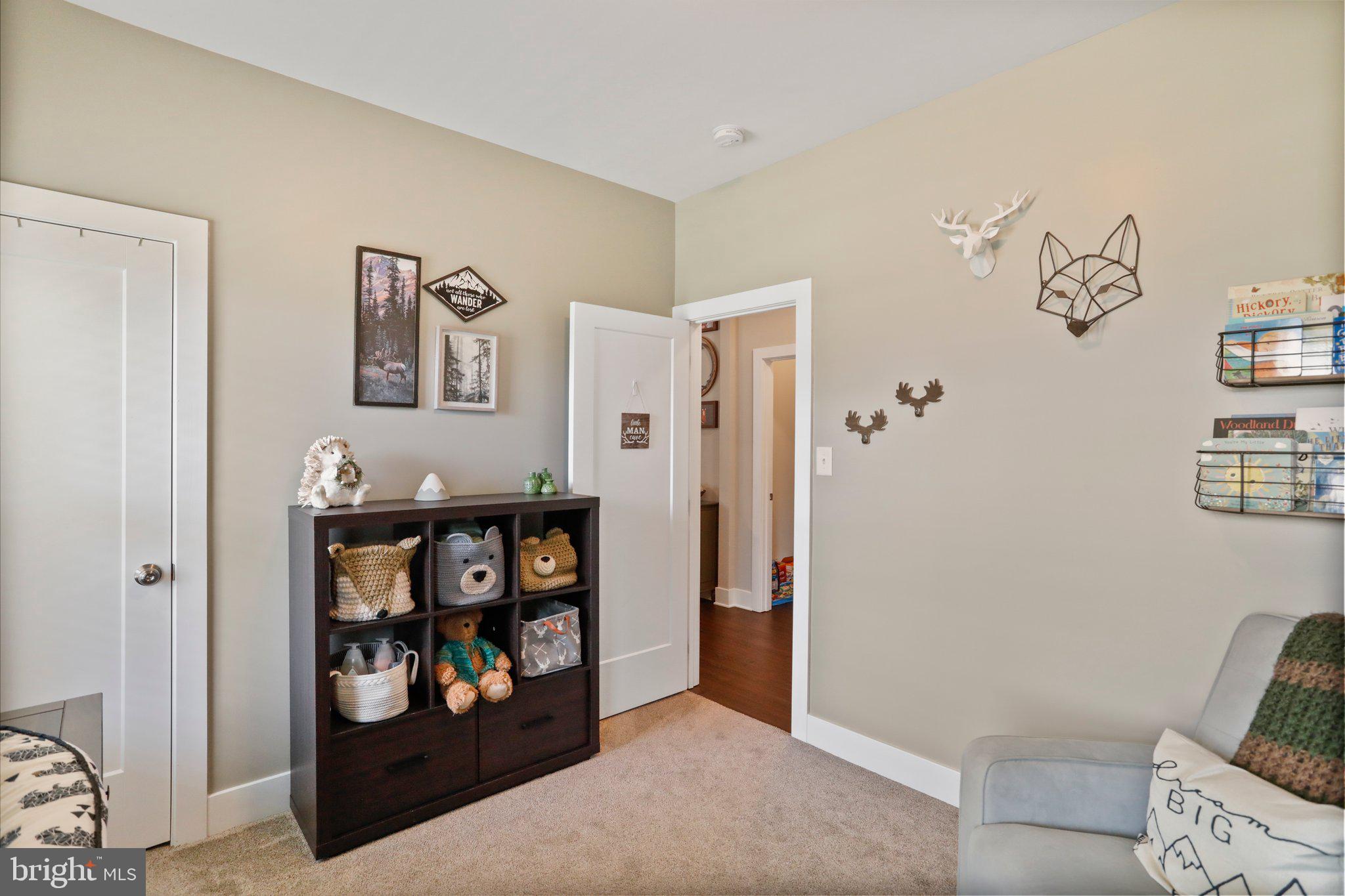 CRESTFIELD - Residential