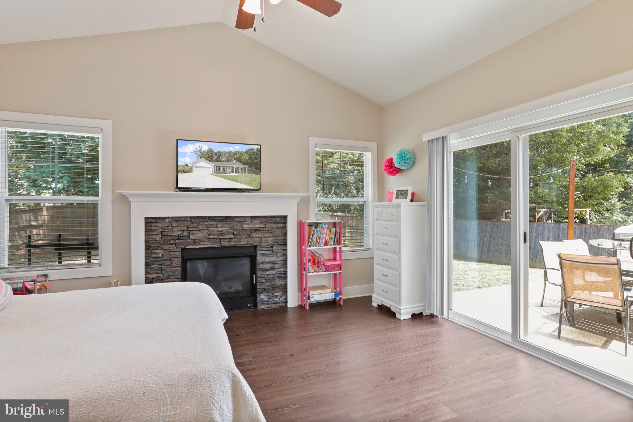 CRESTFIELD - Residential