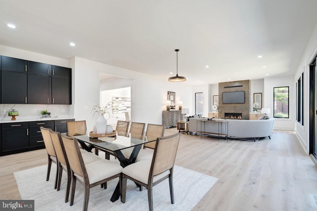 ROCK SPRING - Residential