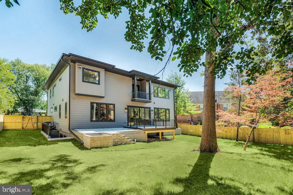 ROCK SPRING - Residential