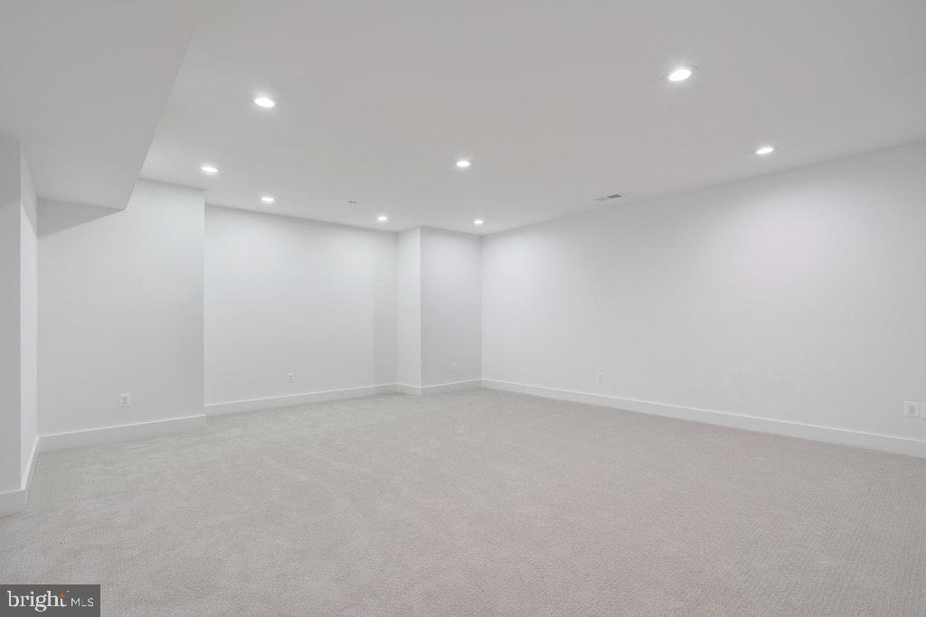 ROCK SPRING - Residential