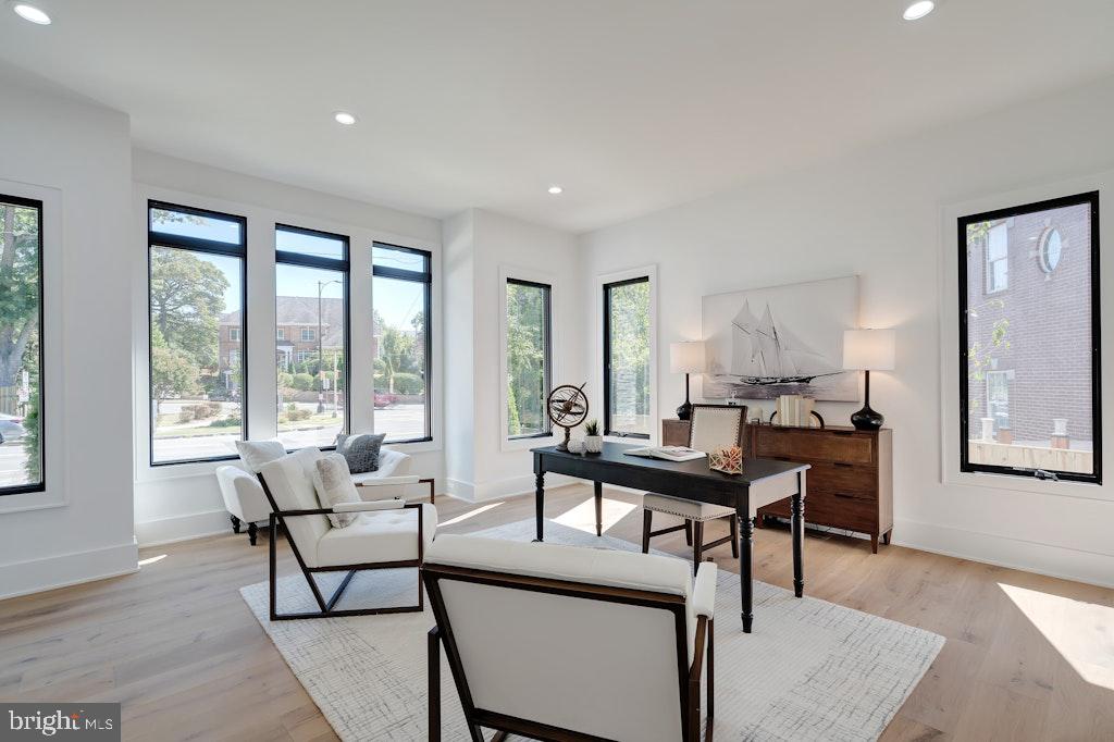 ROCK SPRING - Residential