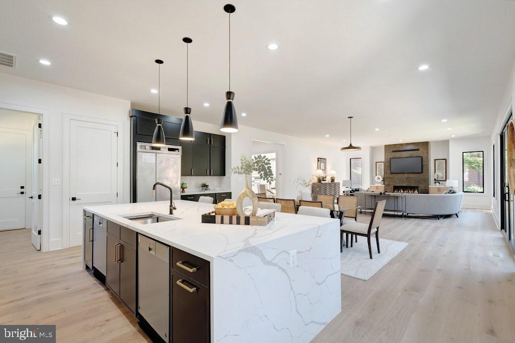 ROCK SPRING - Residential