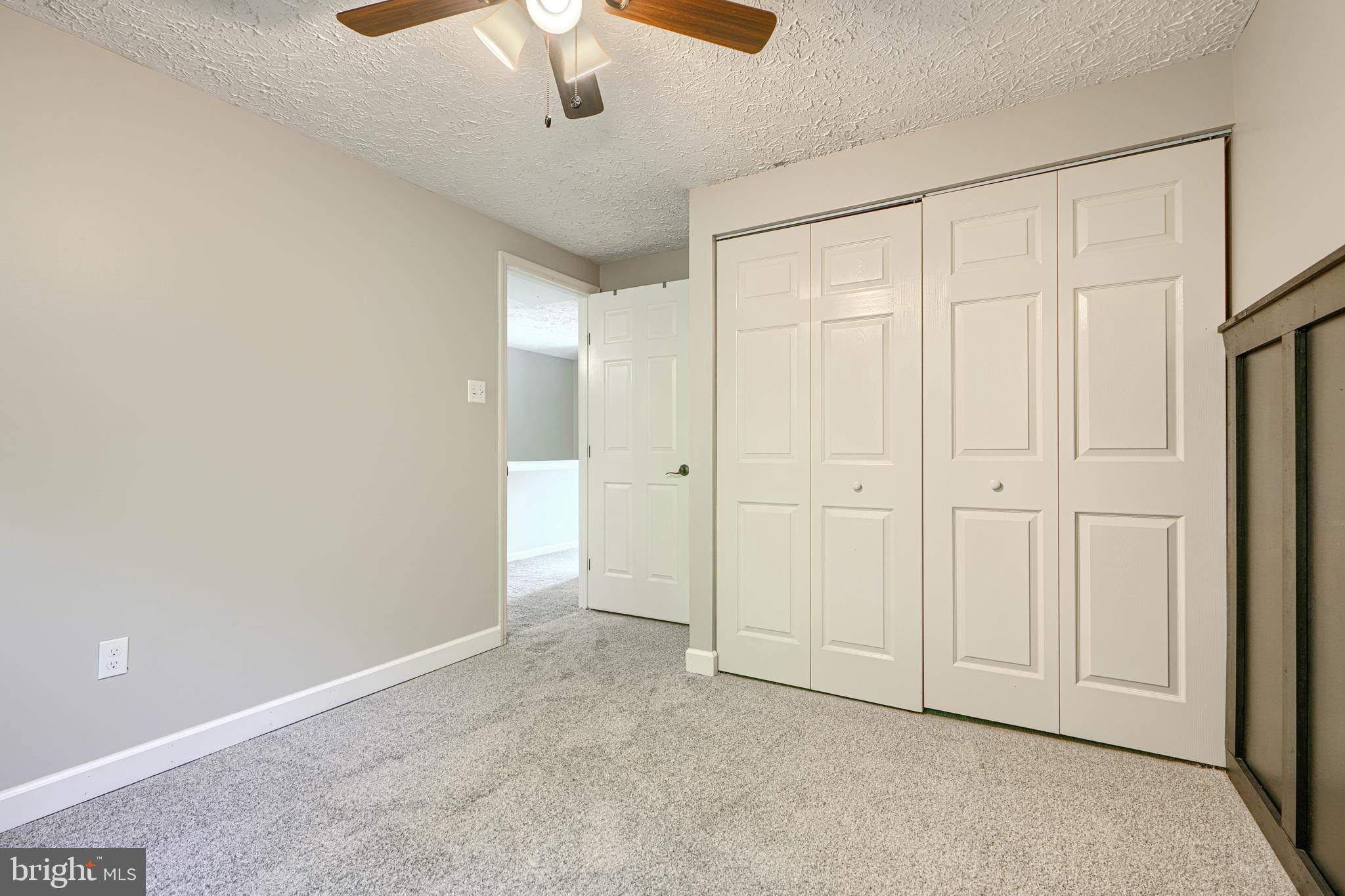 VILLAGE OF THOMAS RUN - Residential Lease