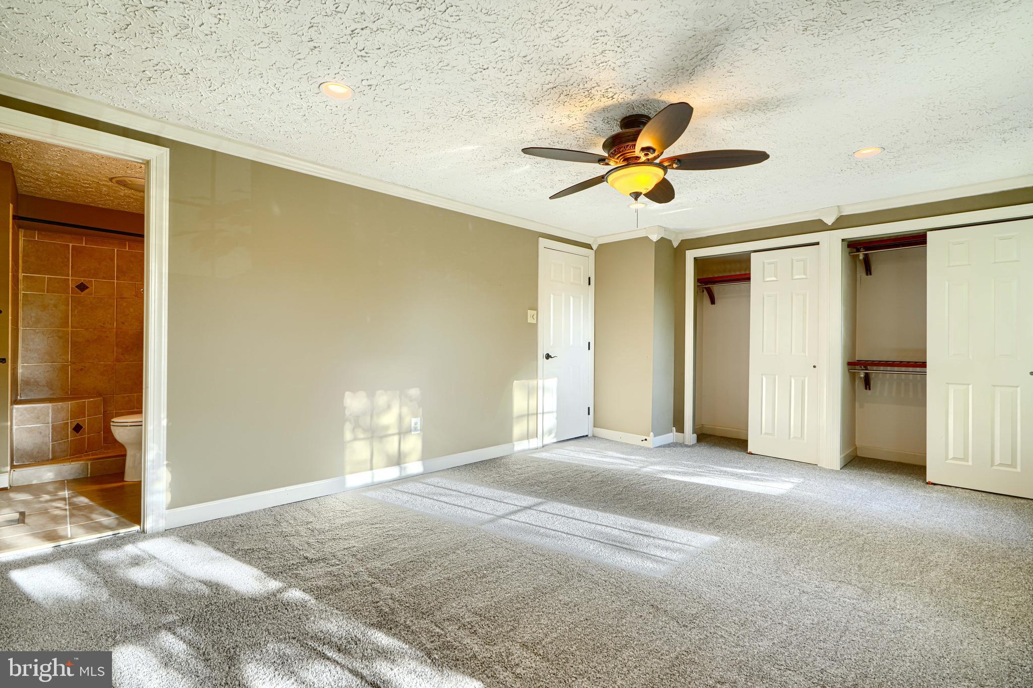 VILLAGE OF THOMAS RUN - Residential Lease