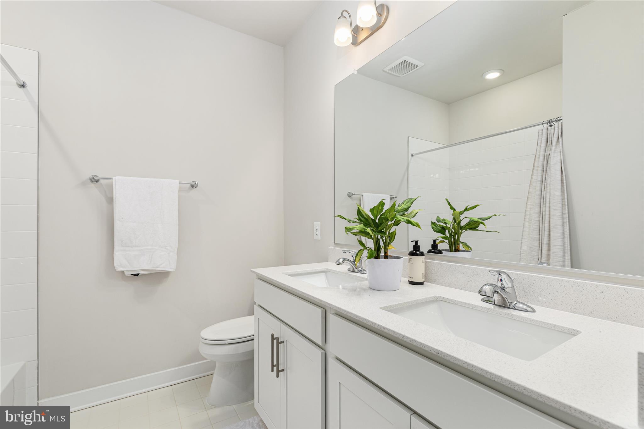 KINCORA - Residential