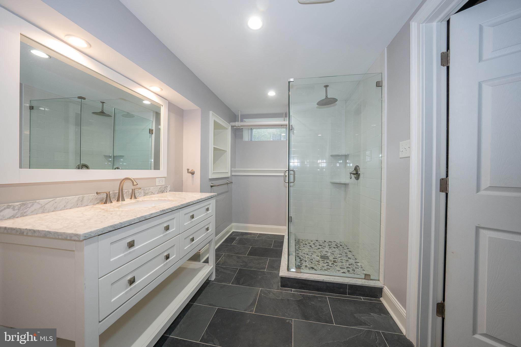 WYNNEWOOD - Residential