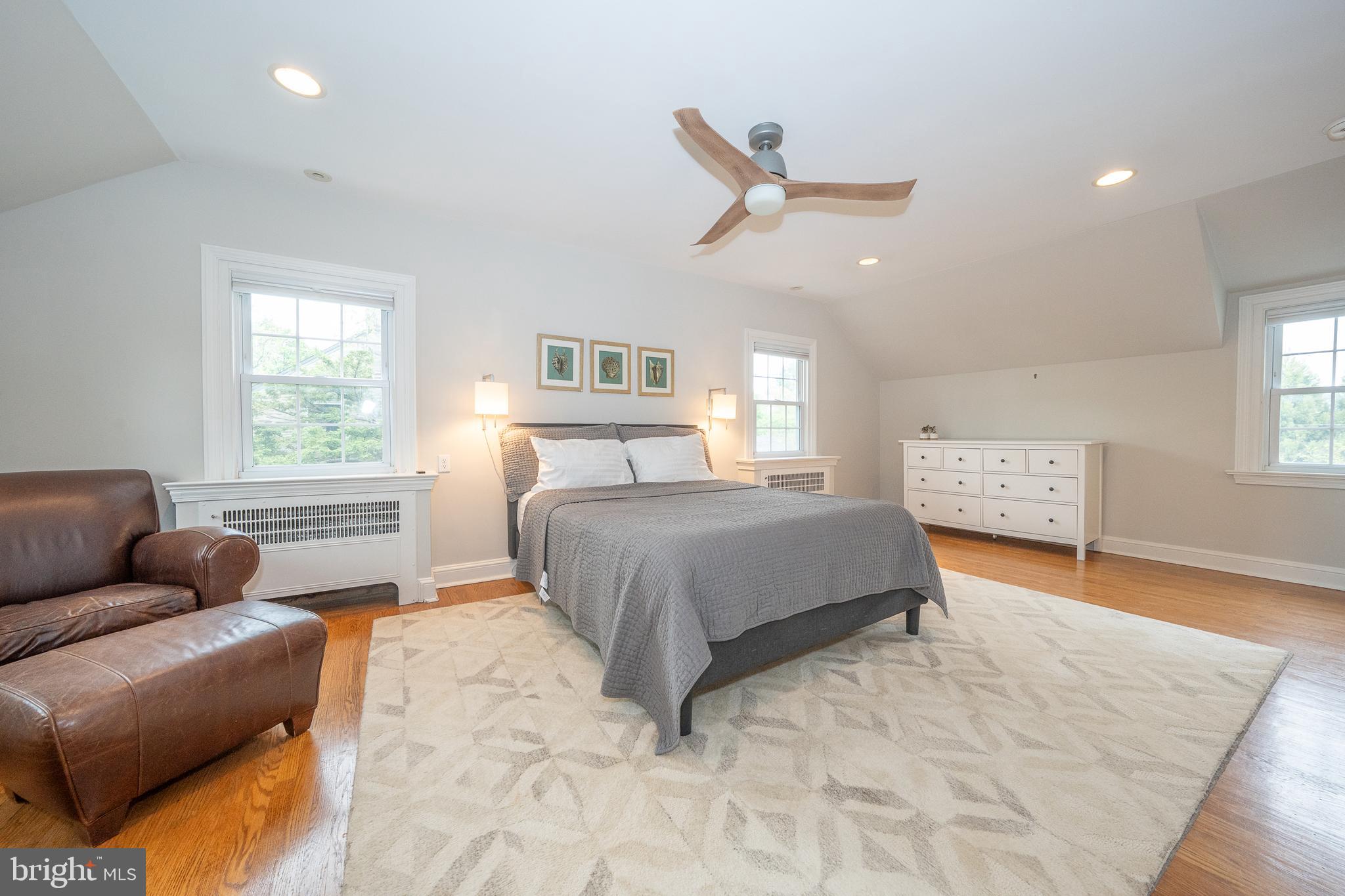 WYNNEWOOD - Residential