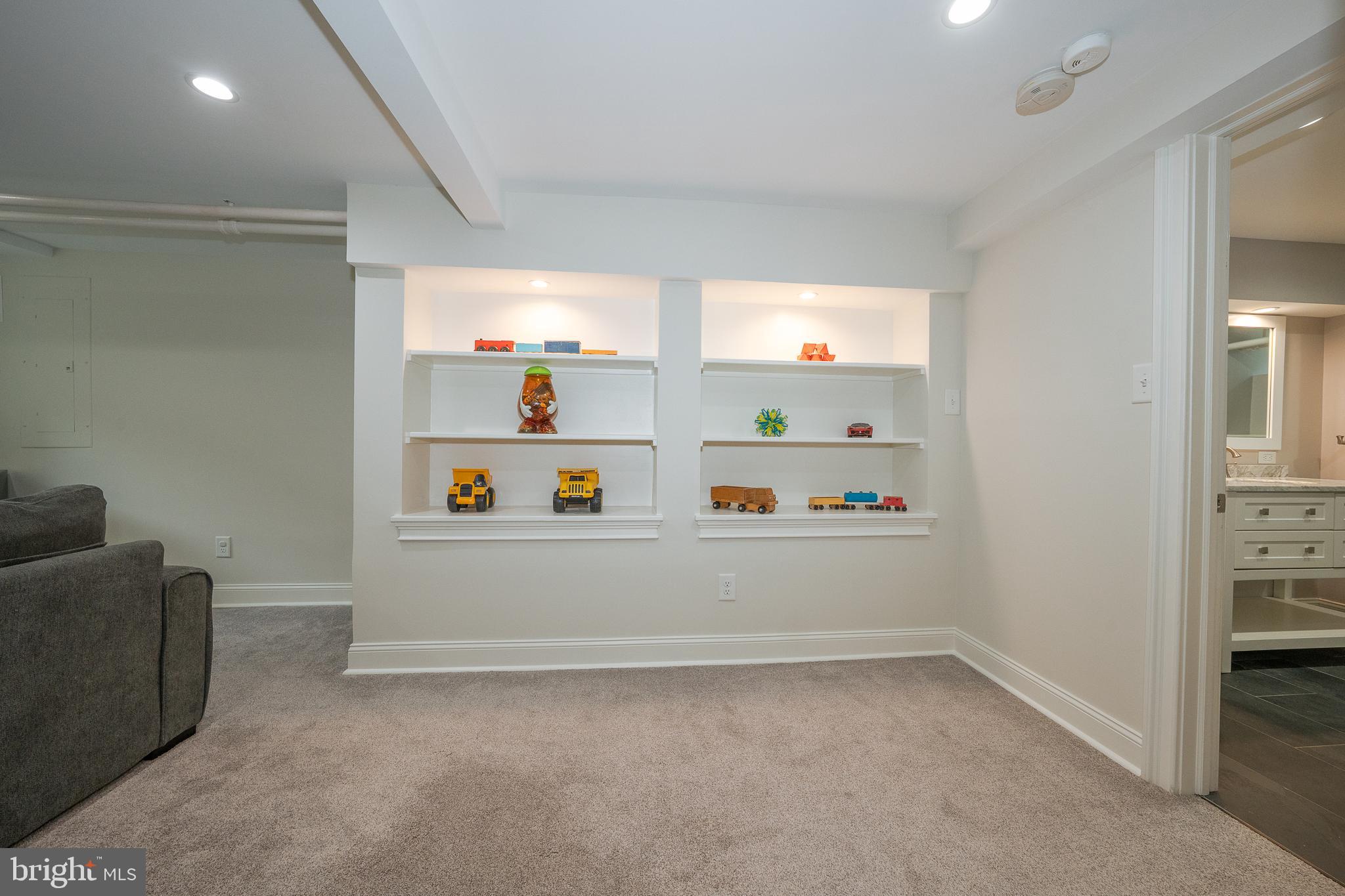 WYNNEWOOD - Residential