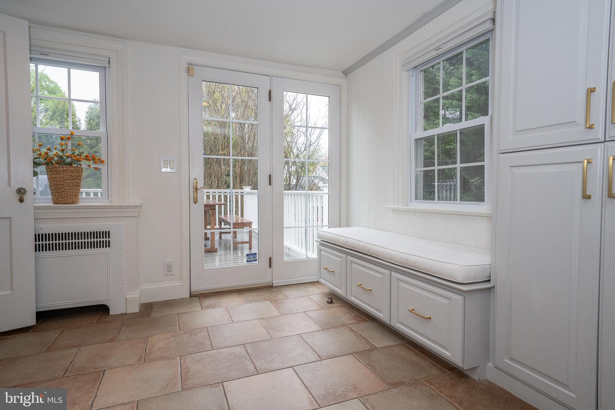 WYNNEWOOD - Residential