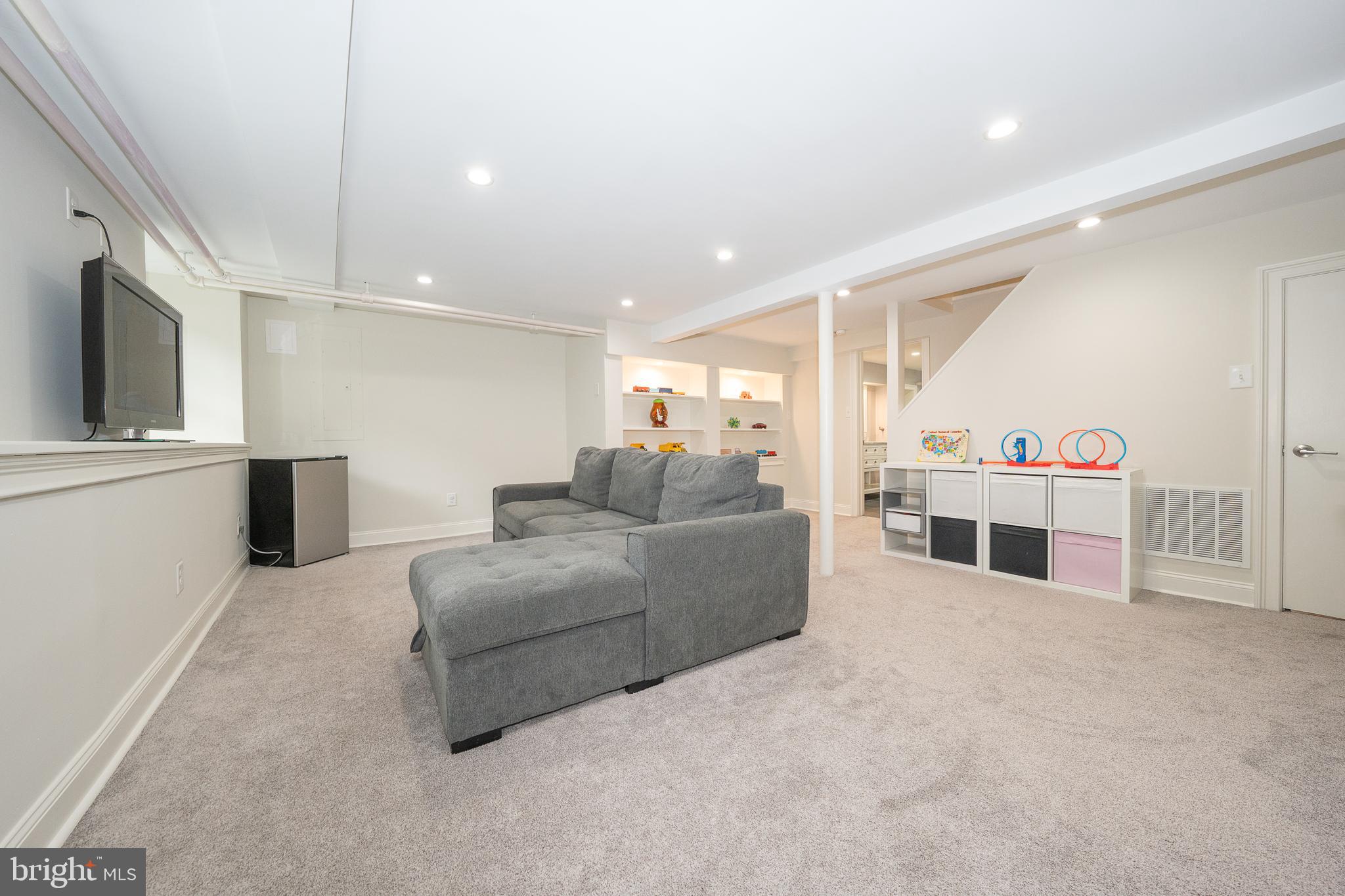 WYNNEWOOD - Residential