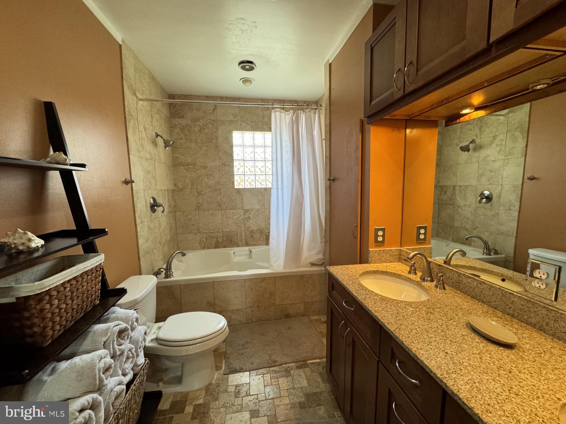 MOUNT WASHINGTON - Residential