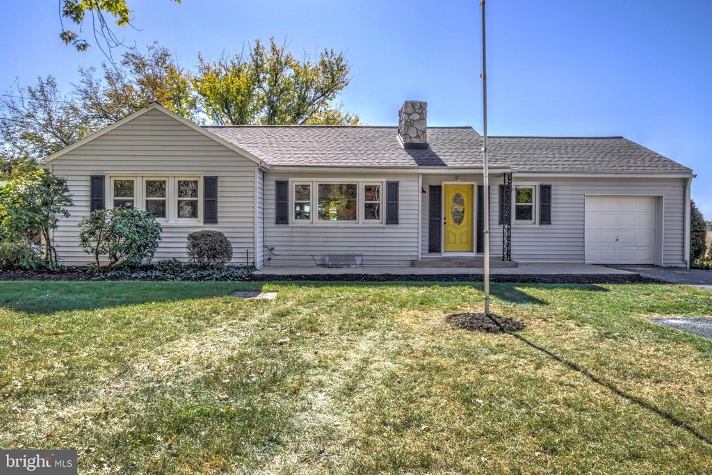 Photo of 1120 Donegal Springs Road, MOUNT JOY, PA 17552 (MLS # PALA2059374)