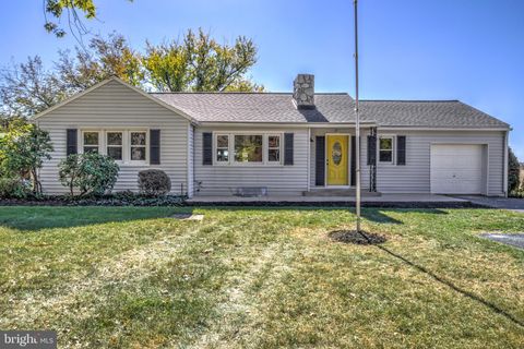 Photo of 1120 Donegal Springs Road, MOUNT JOY, PA 17552 (MLS # PALA2059374)