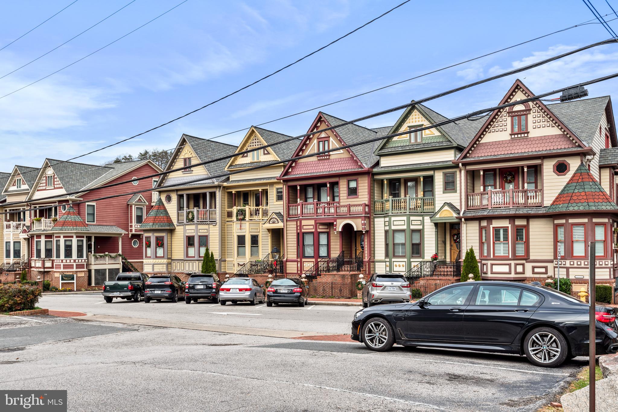 LAKE RIDGE - Residential