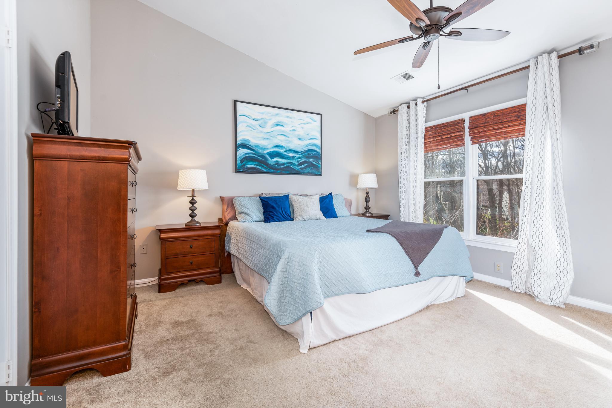 LAKE RIDGE - Residential