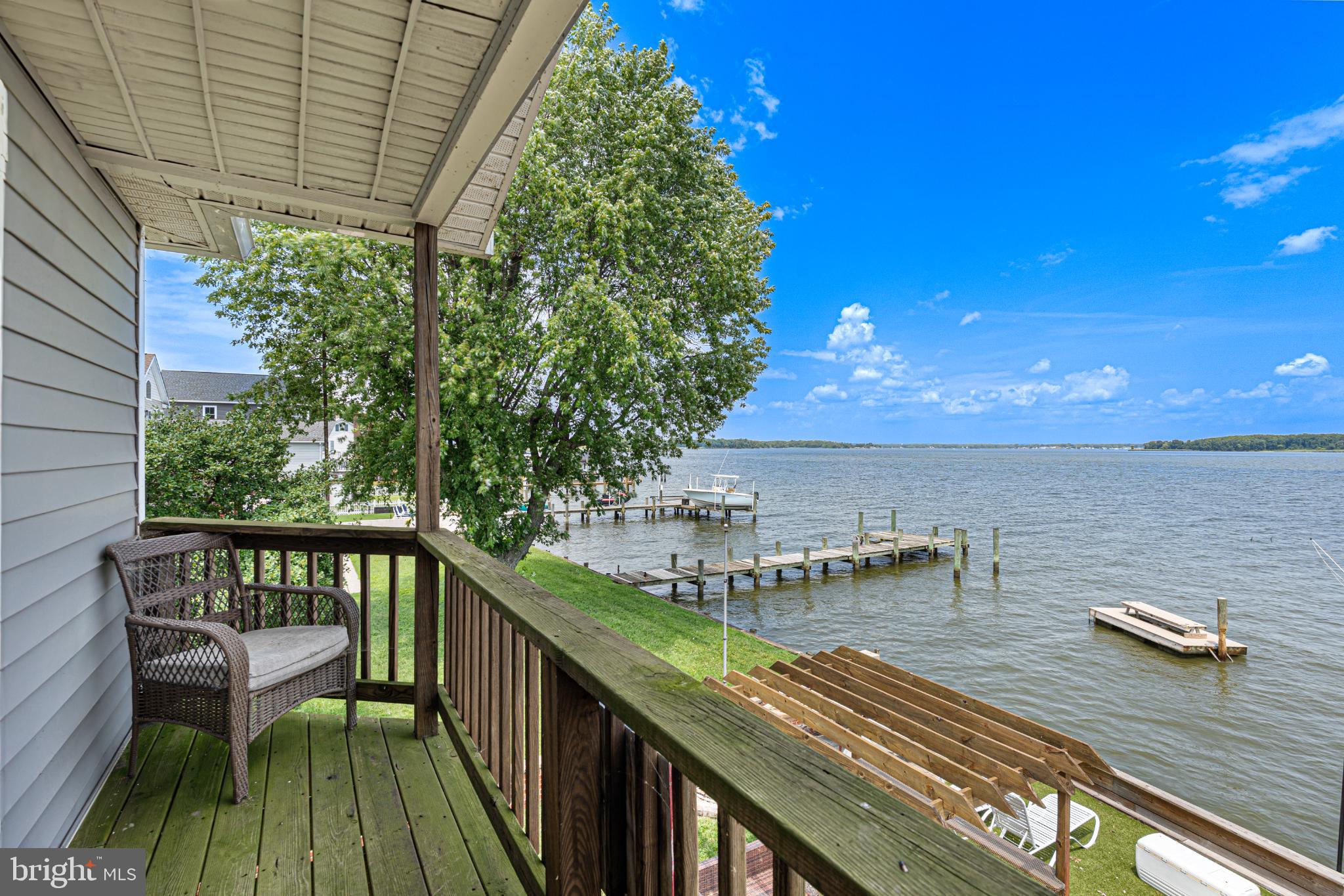 LYNCH POINT - Residential