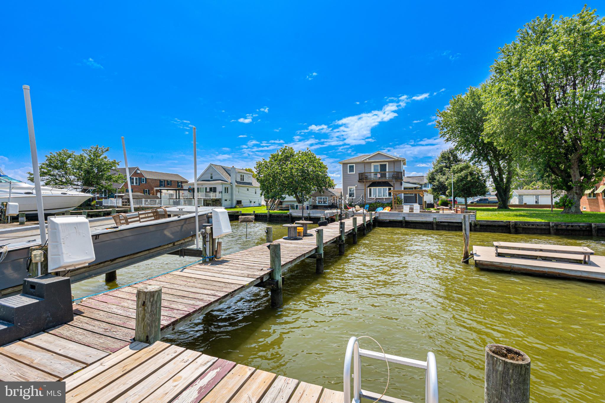 LYNCH POINT - Residential