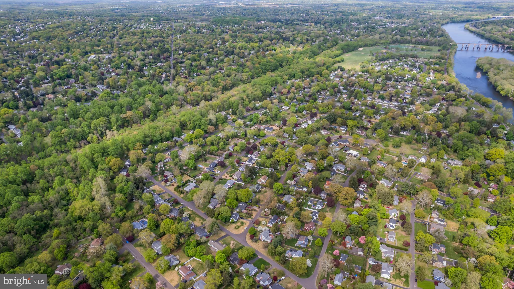 RIVER GLEN - Residential