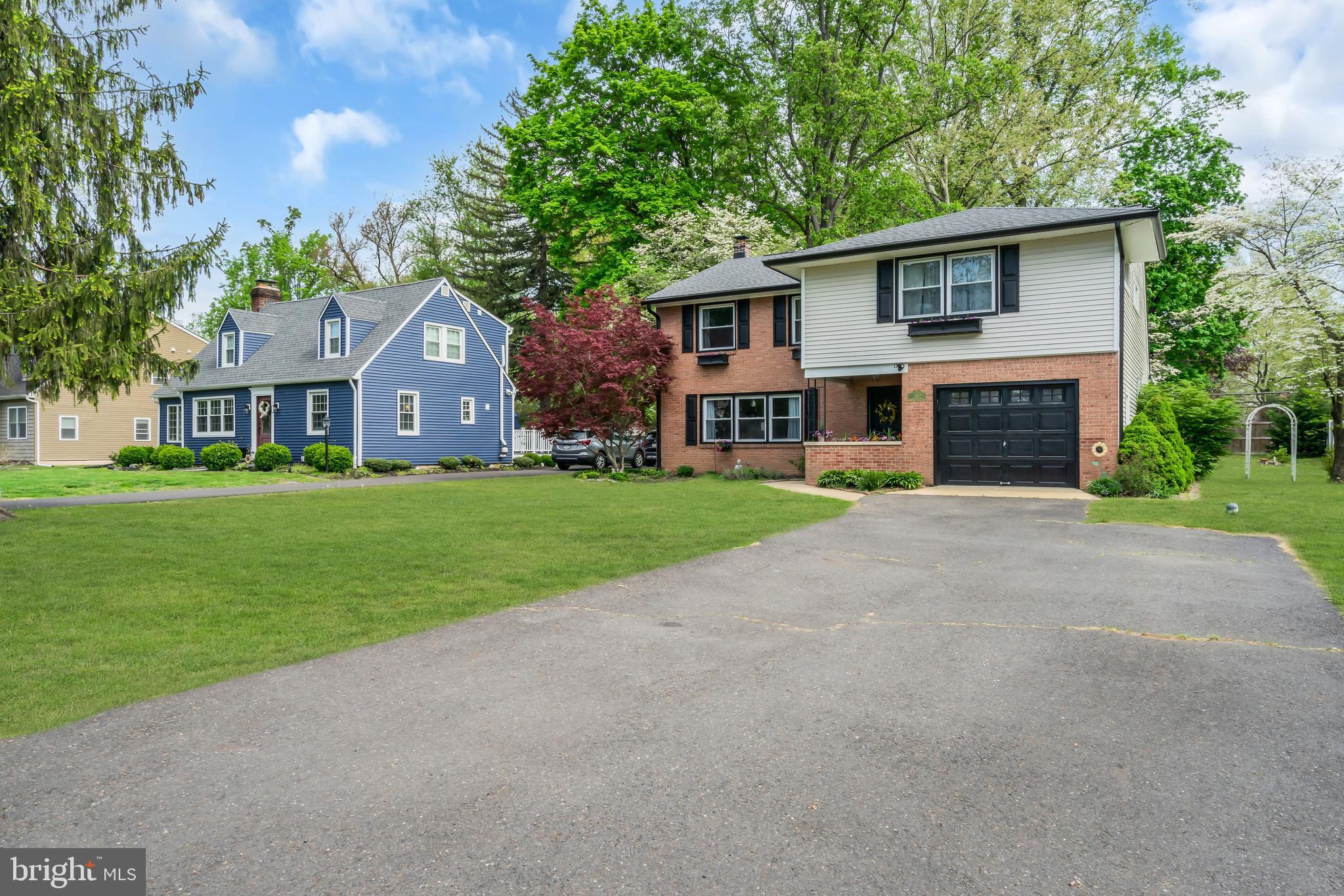 RIVER GLEN - Residential