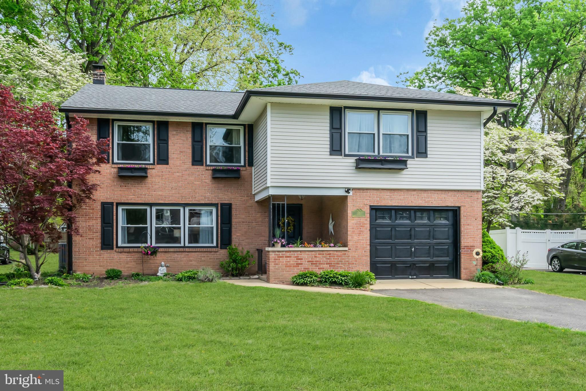 RIVER GLEN - Residential