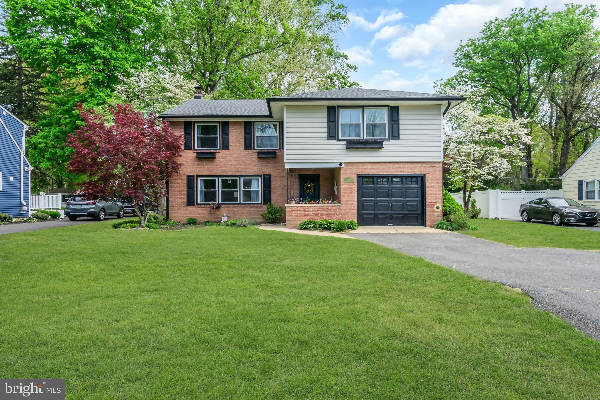 RIVER GLEN - Residential