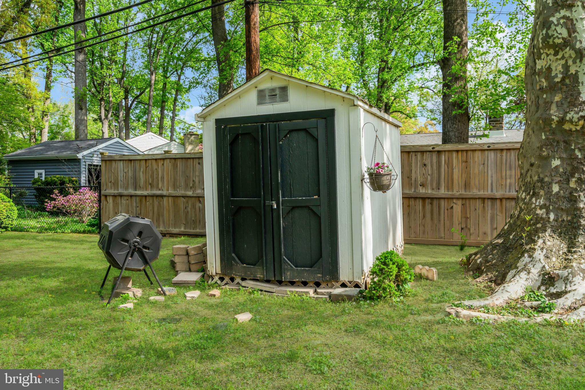 RIVER GLEN - Residential