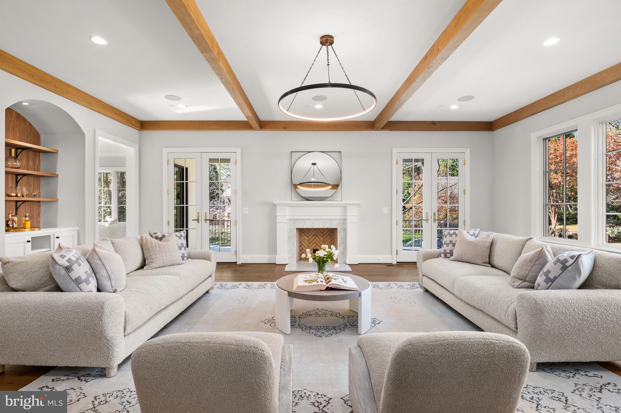 SPRING VALLEY - Residential