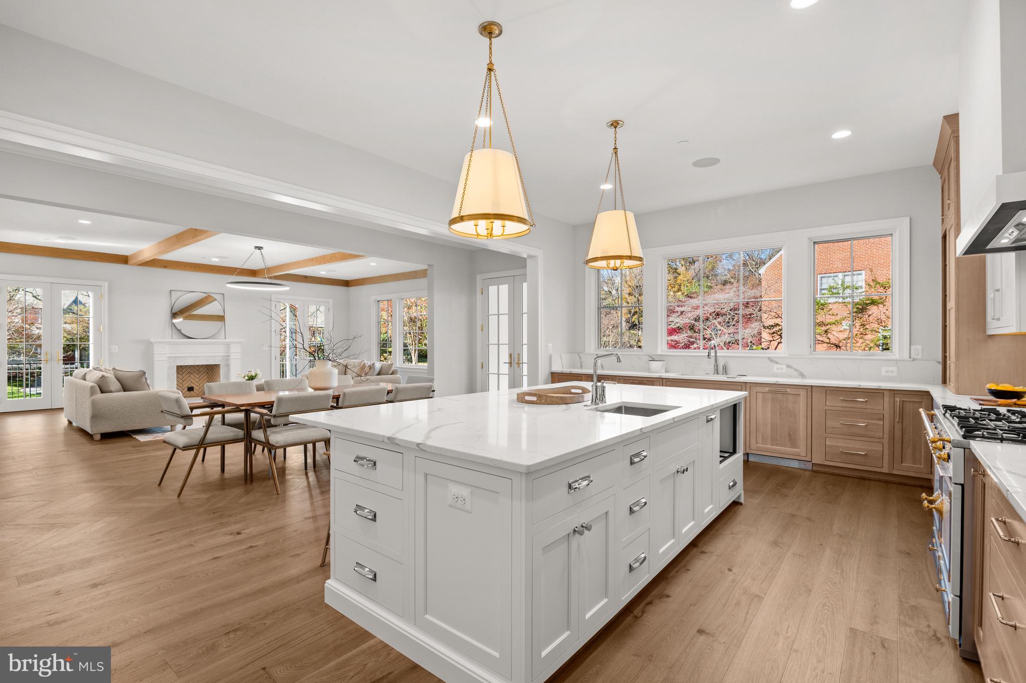 SPRING VALLEY - Residential