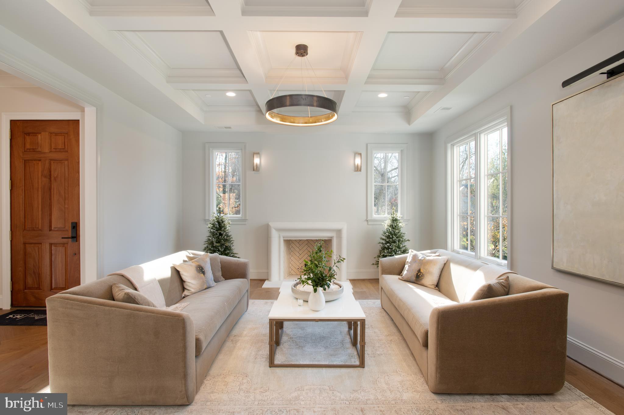 SPRING VALLEY - Residential