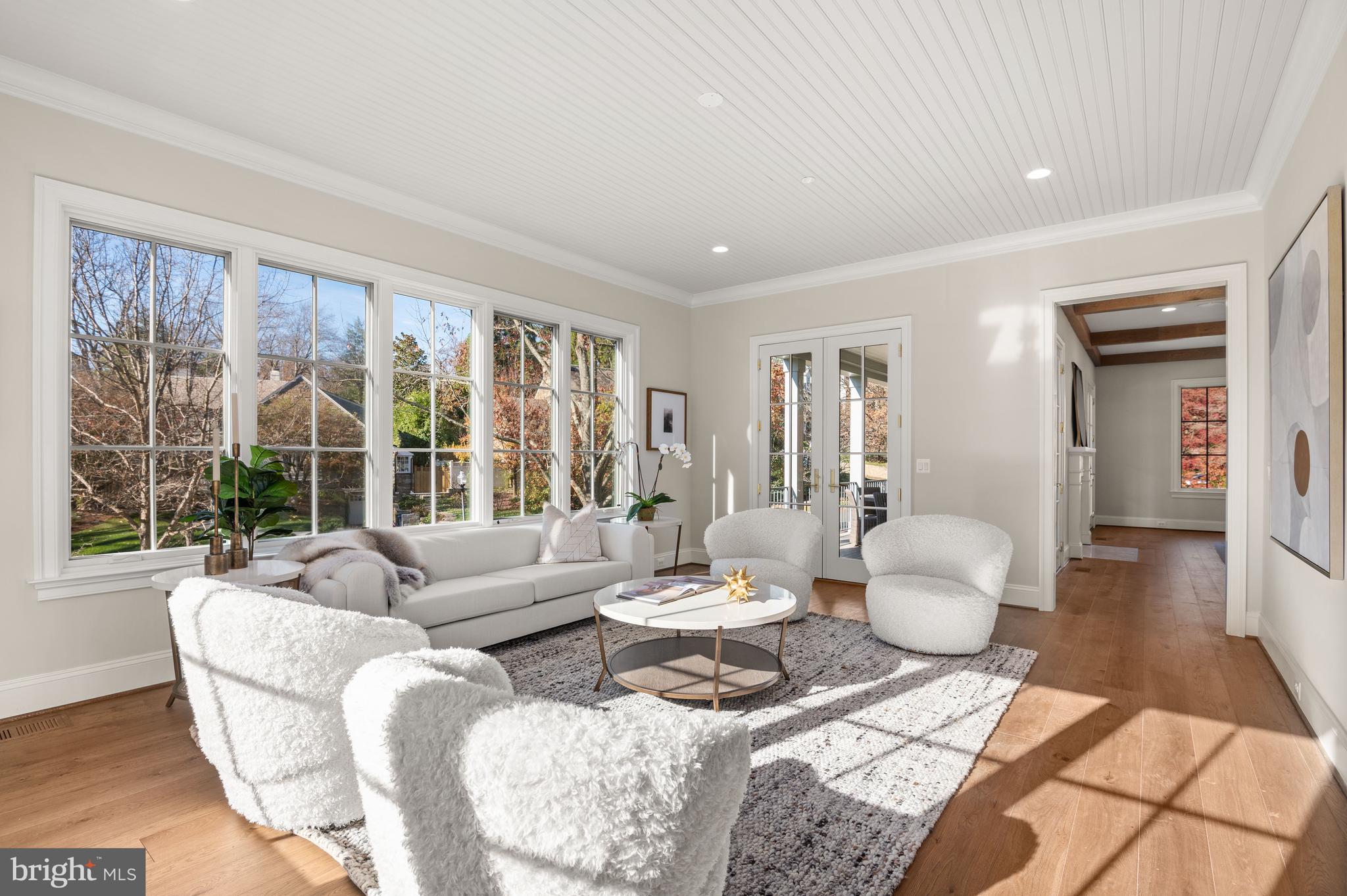 SPRING VALLEY - Residential