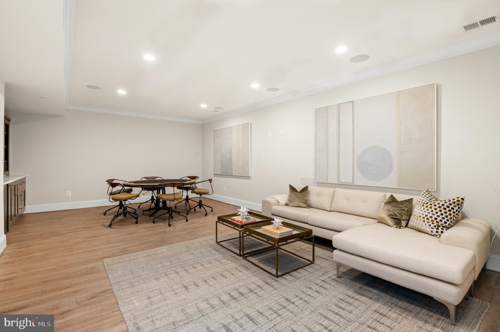 SPRING VALLEY - Residential