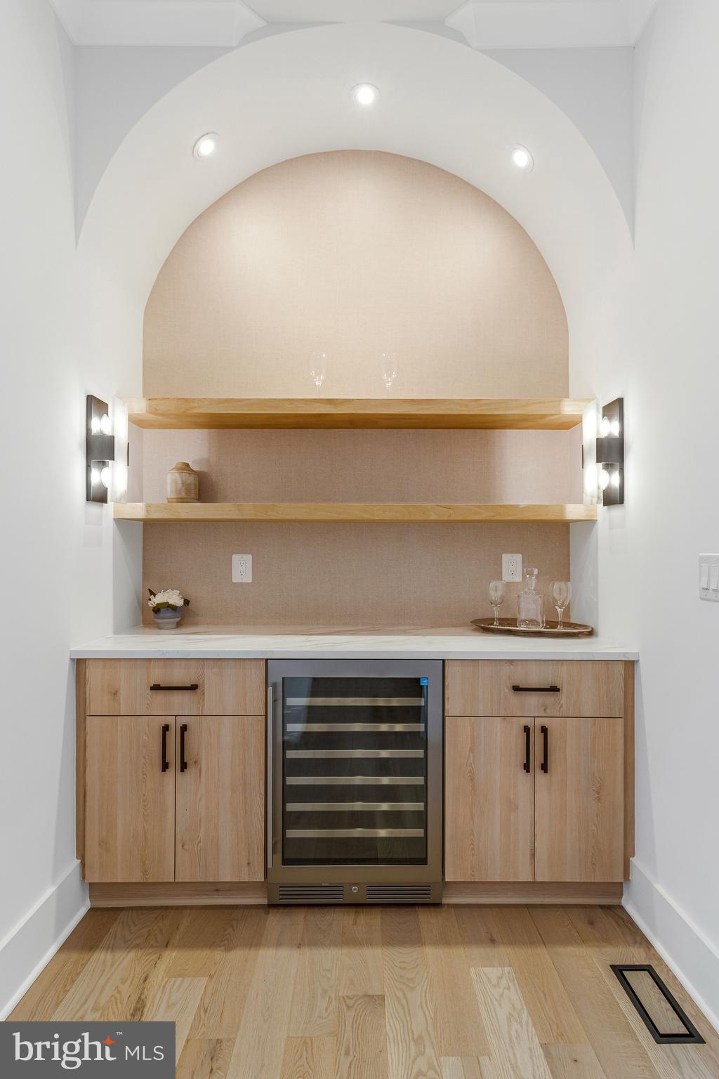 MERRY GO ROUND FARM - Residential