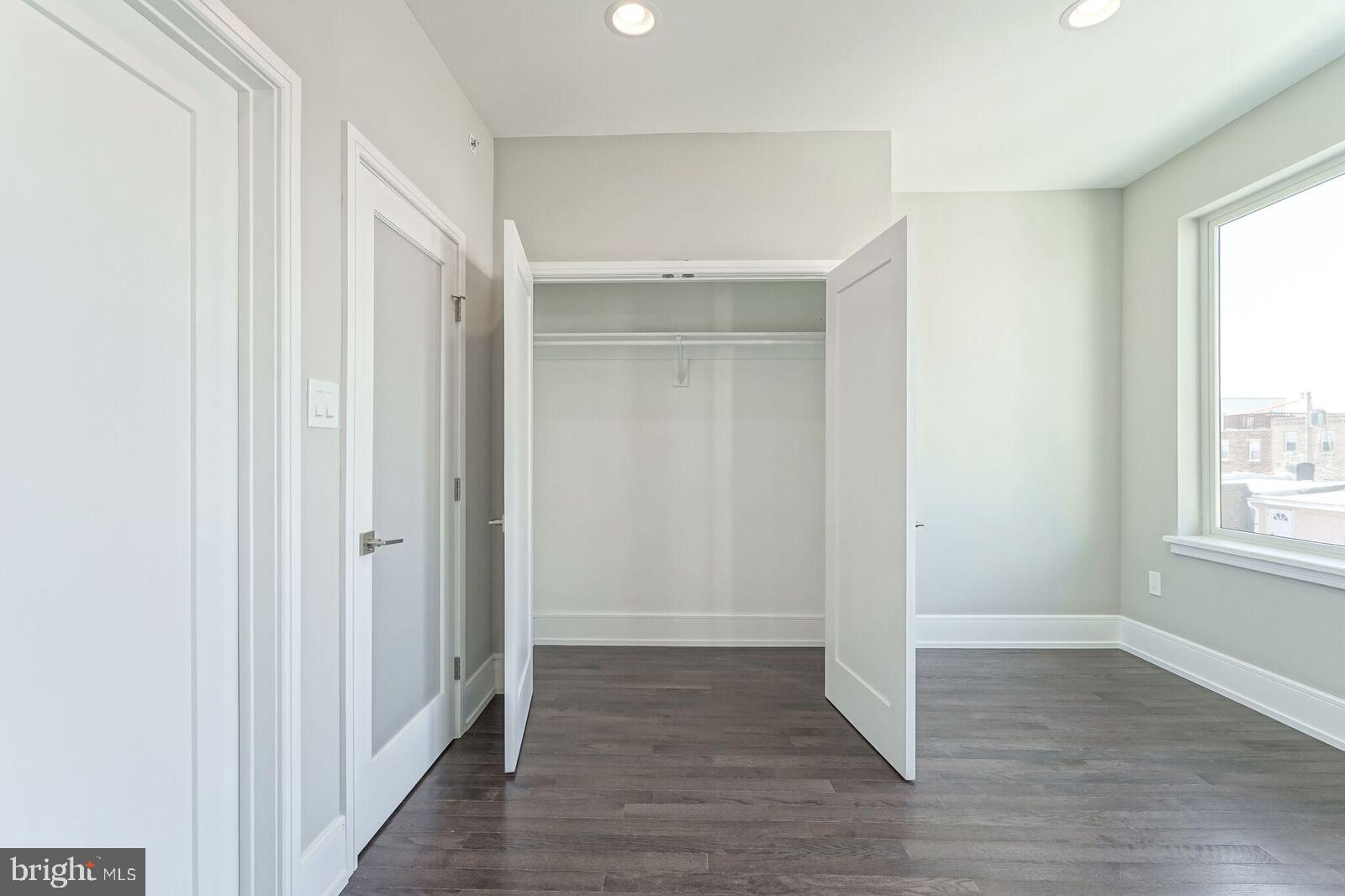 GRADUATE HOSPITAL - Residential