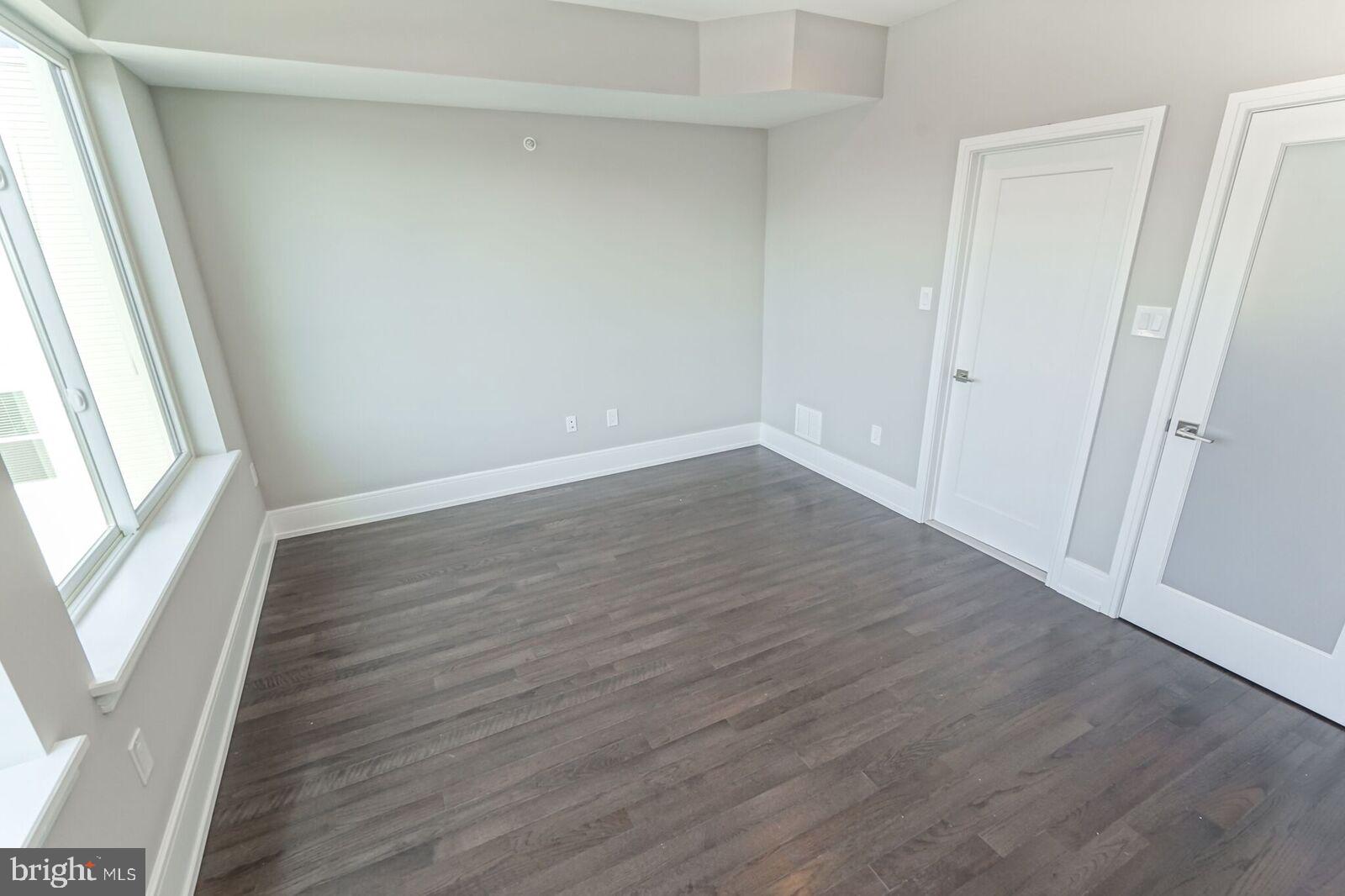 GRADUATE HOSPITAL - Residential