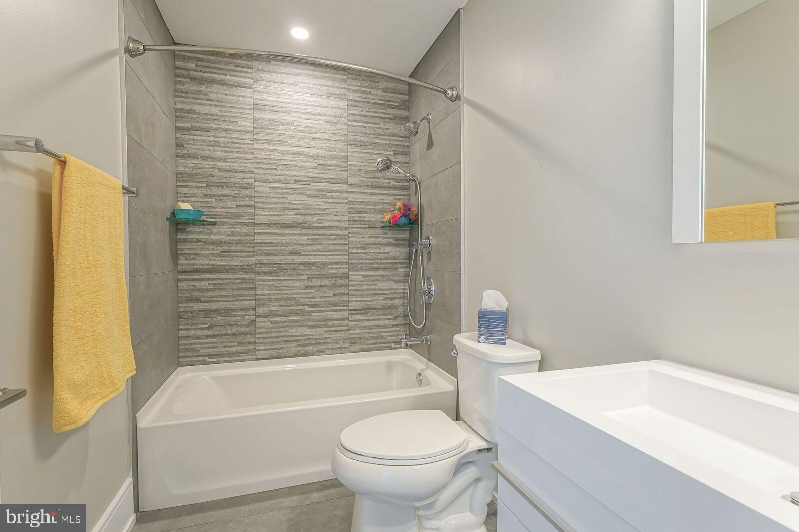 GRADUATE HOSPITAL - Residential