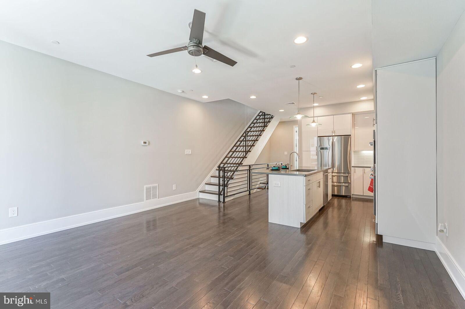 GRADUATE HOSPITAL - Residential