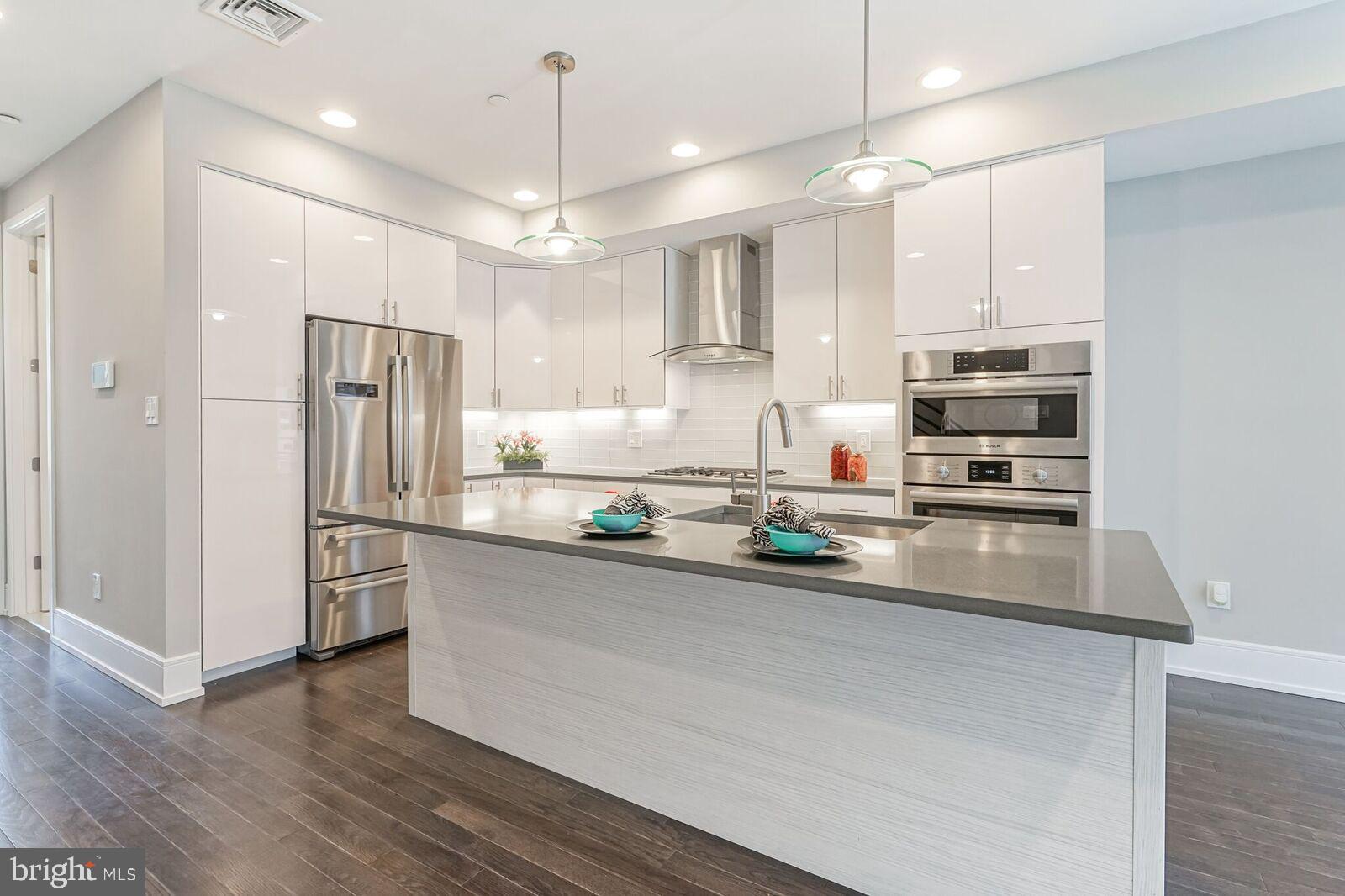 1006 S 17TH STREET B