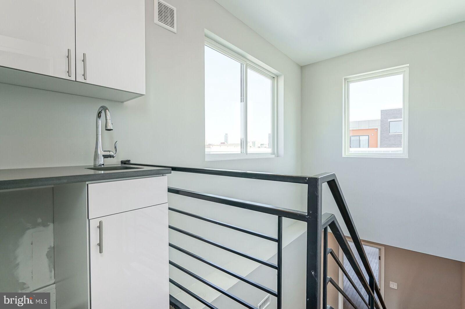 GRADUATE HOSPITAL - Residential