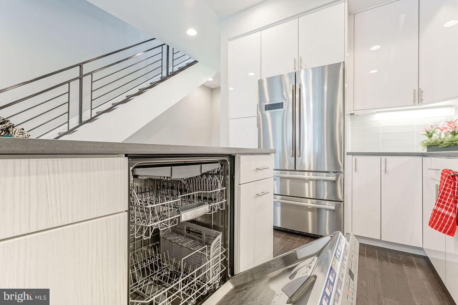 GRADUATE HOSPITAL - Residential